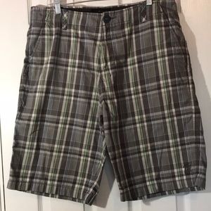 Fox men’s size 36 waist shorts very light weight plaid